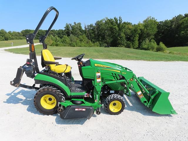 Image of John Deere 1025R equipment image 3