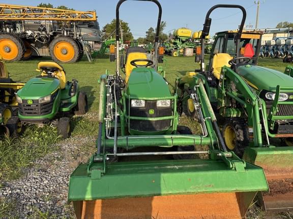 Image of John Deere 1025R equipment image 1