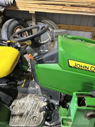 Image of John Deere 1025R equipment image 4