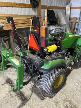 Image of John Deere 1025R equipment image 4