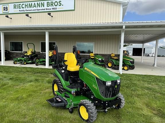 Image of John Deere 1025R Primary image