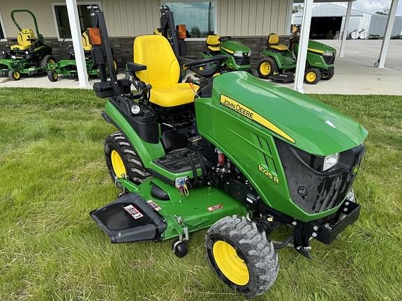 Image of John Deere 1025R equipment image 4