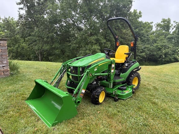 2019 John Deere 1025R Equipment Image0