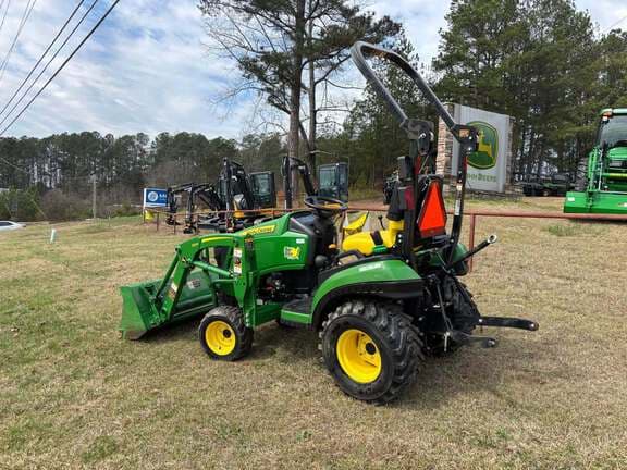 Image of John Deere 1025R equipment image 2