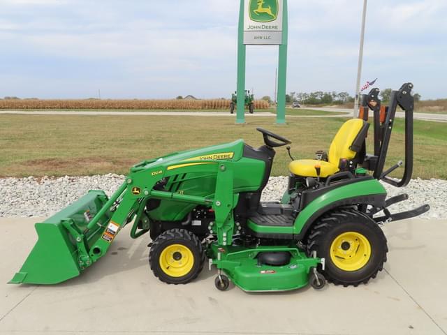 Image of John Deere 1025R equipment image 2