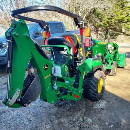 Image of John Deere 1025R equipment image 4