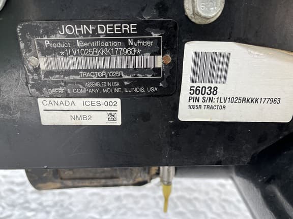 Image of John Deere 1025R equipment image 3