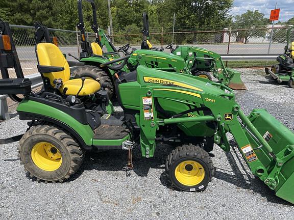 Image of John Deere 1025R equipment image 3