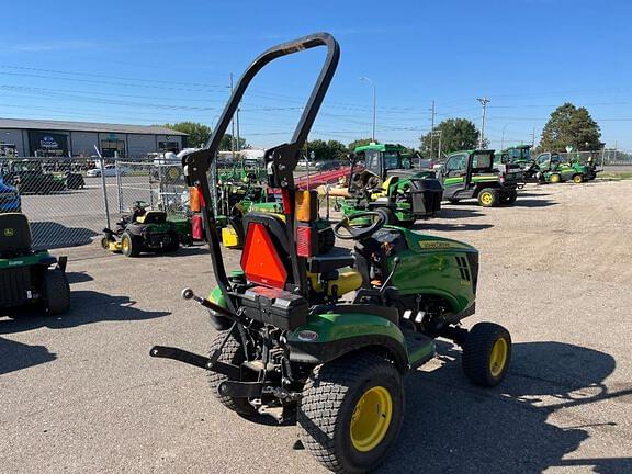 Image of John Deere 1025R equipment image 2