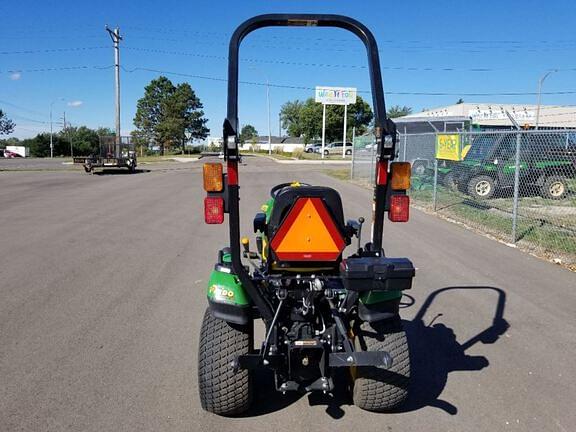 Image of John Deere 1025R equipment image 3