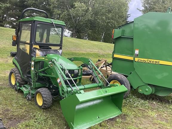 Image of John Deere 1025R equipment image 1