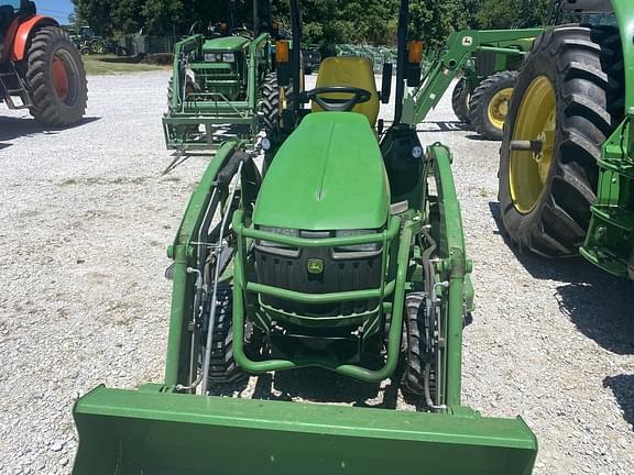 Image of John Deere 1025R equipment image 4