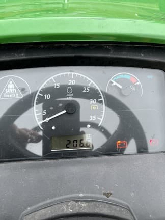 Image of John Deere 1025R equipment image 3