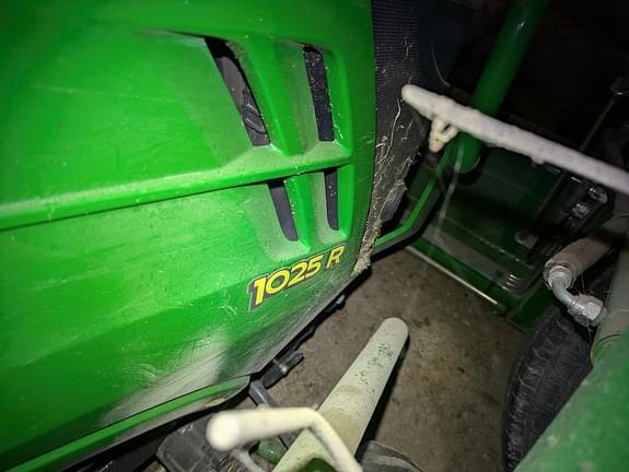 Image of John Deere 1025R equipment image 2