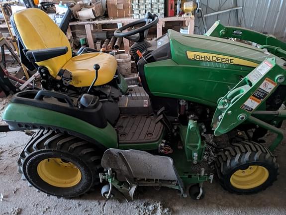 Image of John Deere 1025R equipment image 1