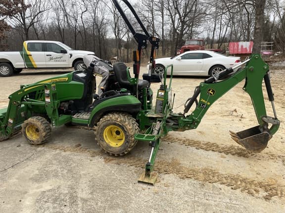 Image of John Deere 1025R equipment image 1