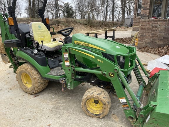 2019 John Deere 1025R Equipment Image0