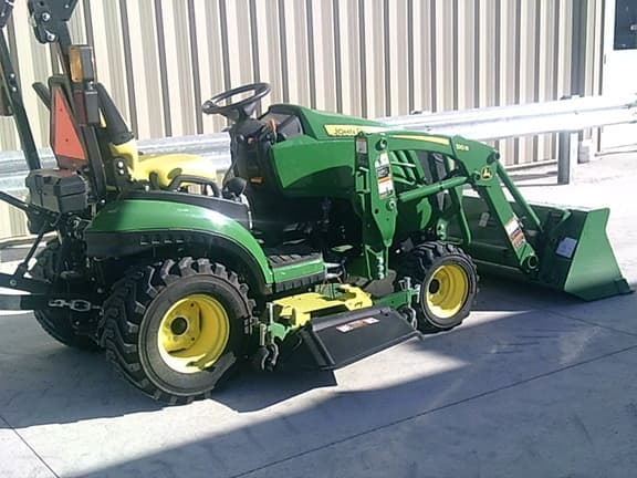 Image of John Deere 1025R equipment image 2