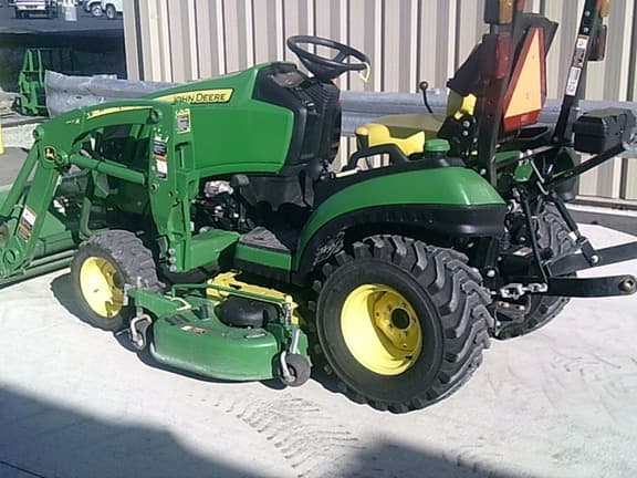 Image of John Deere 1025R equipment image 4