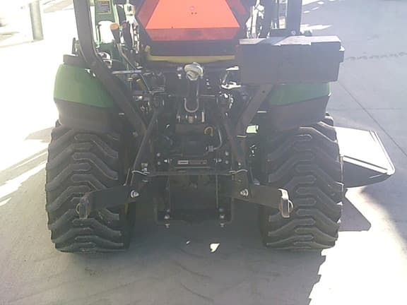 Image of John Deere 1025R equipment image 3
