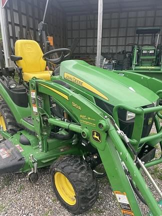 Image of John Deere 1025R equipment image 1