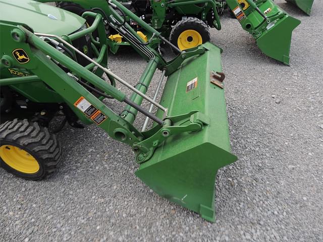 Image of John Deere 1025R equipment image 2