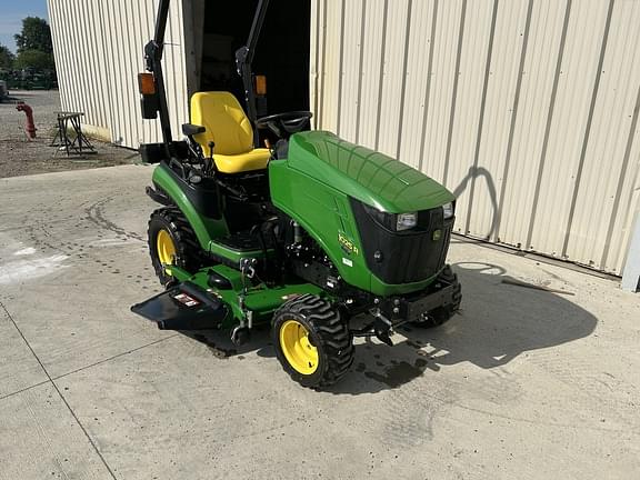 Image of John Deere 1025R equipment image 2