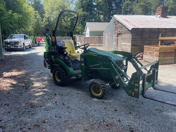 Image of John Deere 1025R equipment image 3