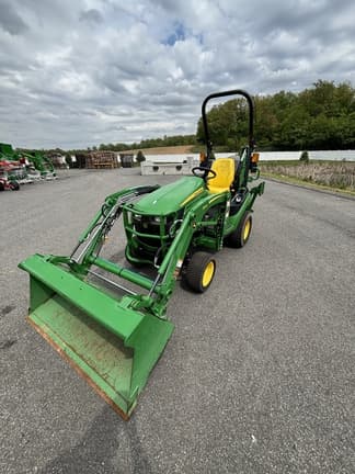 Image of John Deere 1025R equipment image 4