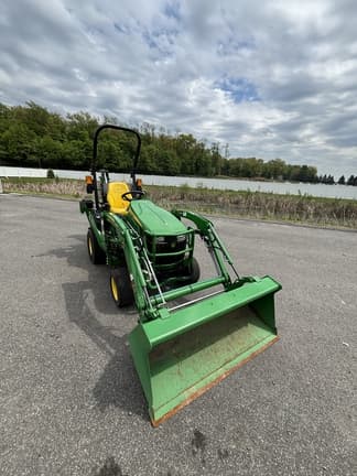 Image of John Deere 1025R equipment image 2