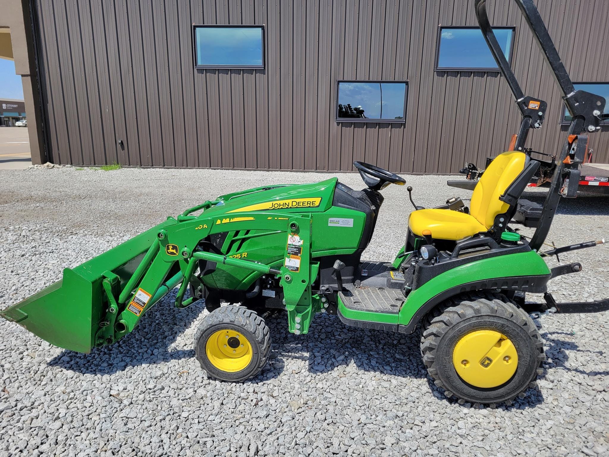 2019 John Deere 1025R Equipment Image0