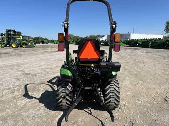 Image of John Deere 1025R equipment image 4