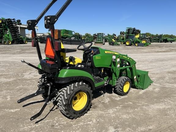 Image of John Deere 1025R equipment image 3