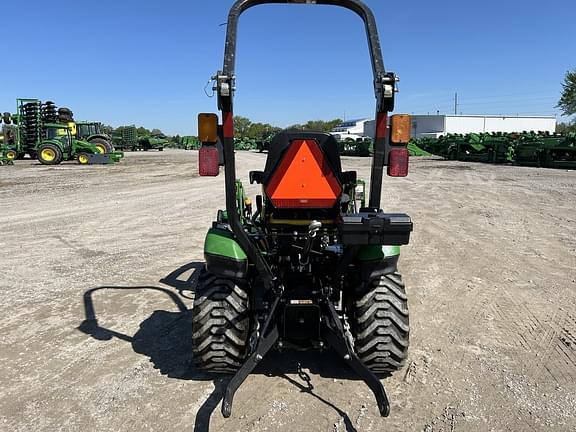 Image of John Deere 1025R equipment image 4