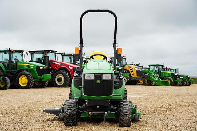 Image of John Deere 1025R equipment image 1