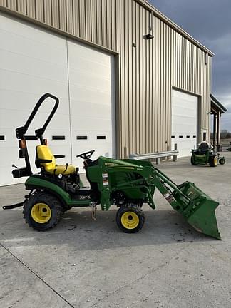 Image of John Deere 1025R equipment image 1