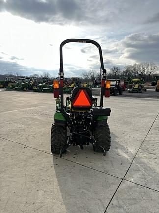 Image of John Deere 1025R equipment image 3