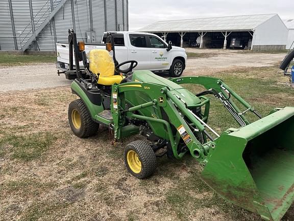 Image of John Deere 1025R equipment image 2