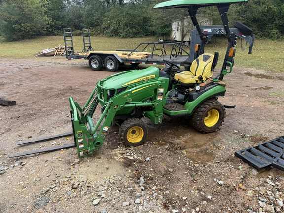 2019 John Deere 1025R Equipment Image0