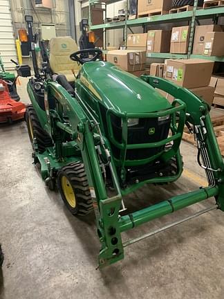Image of John Deere 1025R equipment image 3