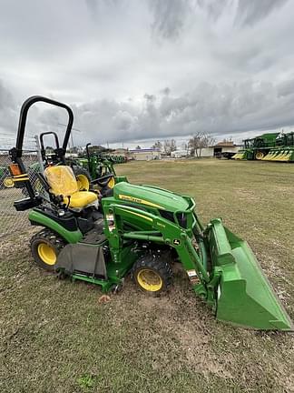 2019 John Deere 1025R Equipment Image0