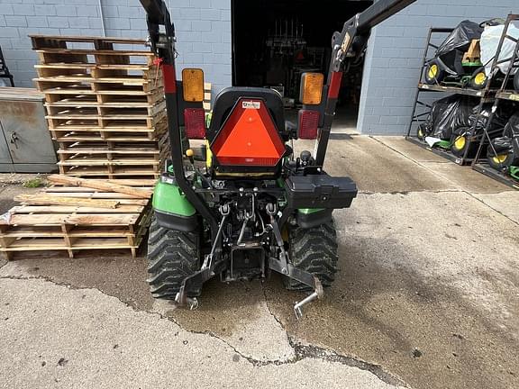 Image of John Deere 1025R equipment image 4