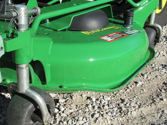 Image of John Deere 1025R equipment image 2