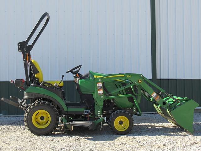 Image of John Deere 1025R equipment image 2