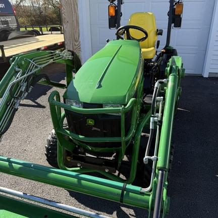 Image of John Deere 1025R equipment image 2