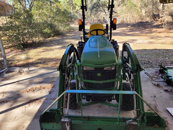 Image of John Deere 1025R equipment image 2