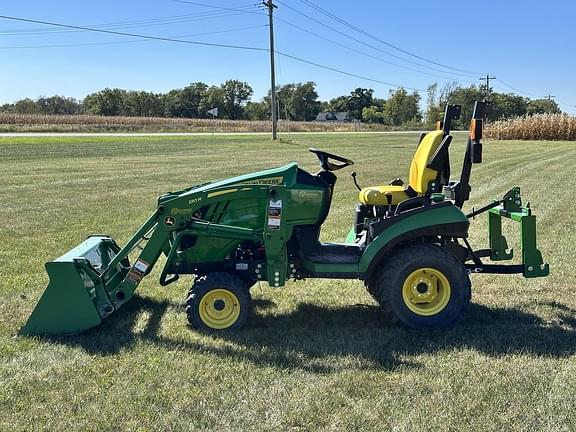 Image of John Deere 1025R equipment image 2