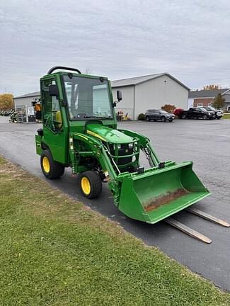 Image of John Deere 1025R equipment image 1