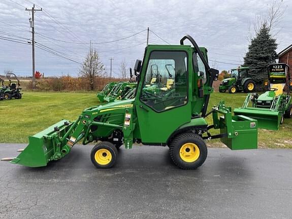 Image of John Deere 1025R equipment image 2