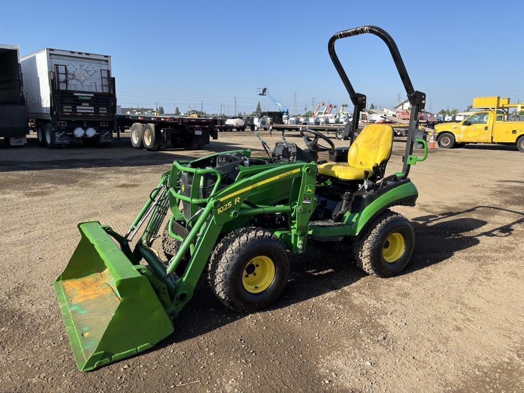 Main image John Deere 1025R